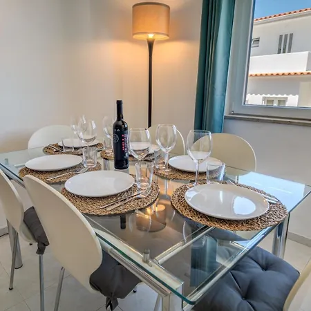 Spacious 3br * Lagos
