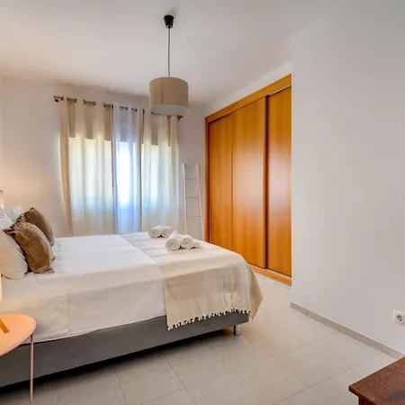 Spacious 3br Lejlighed